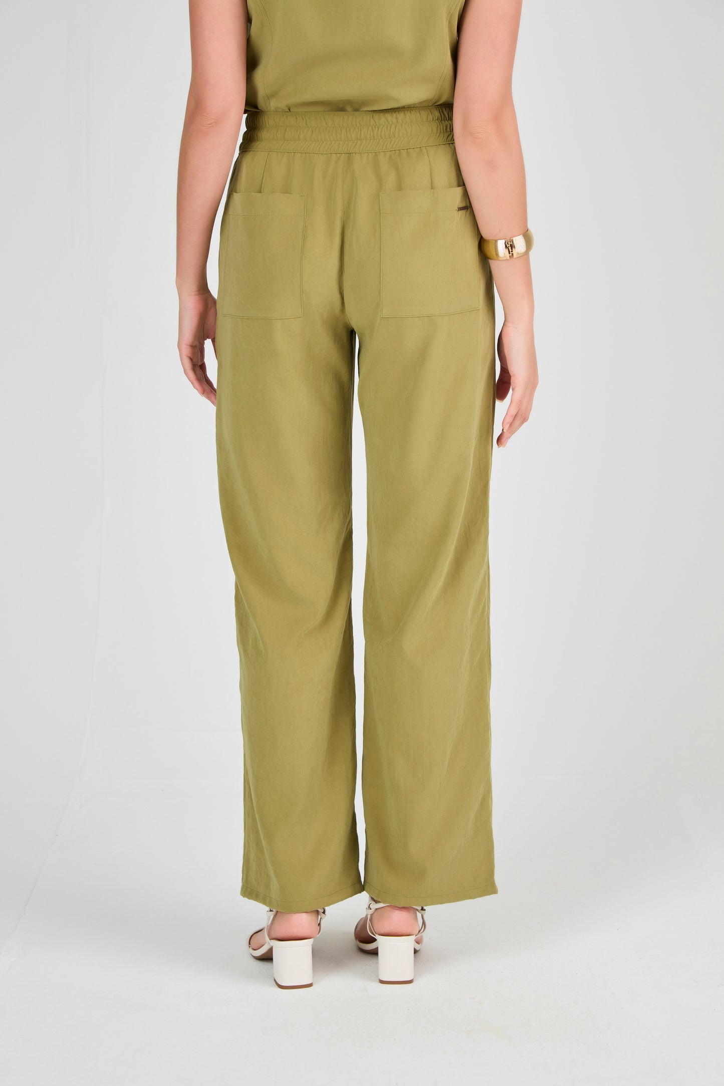calça tactel wide leg cintura intermediária comfort