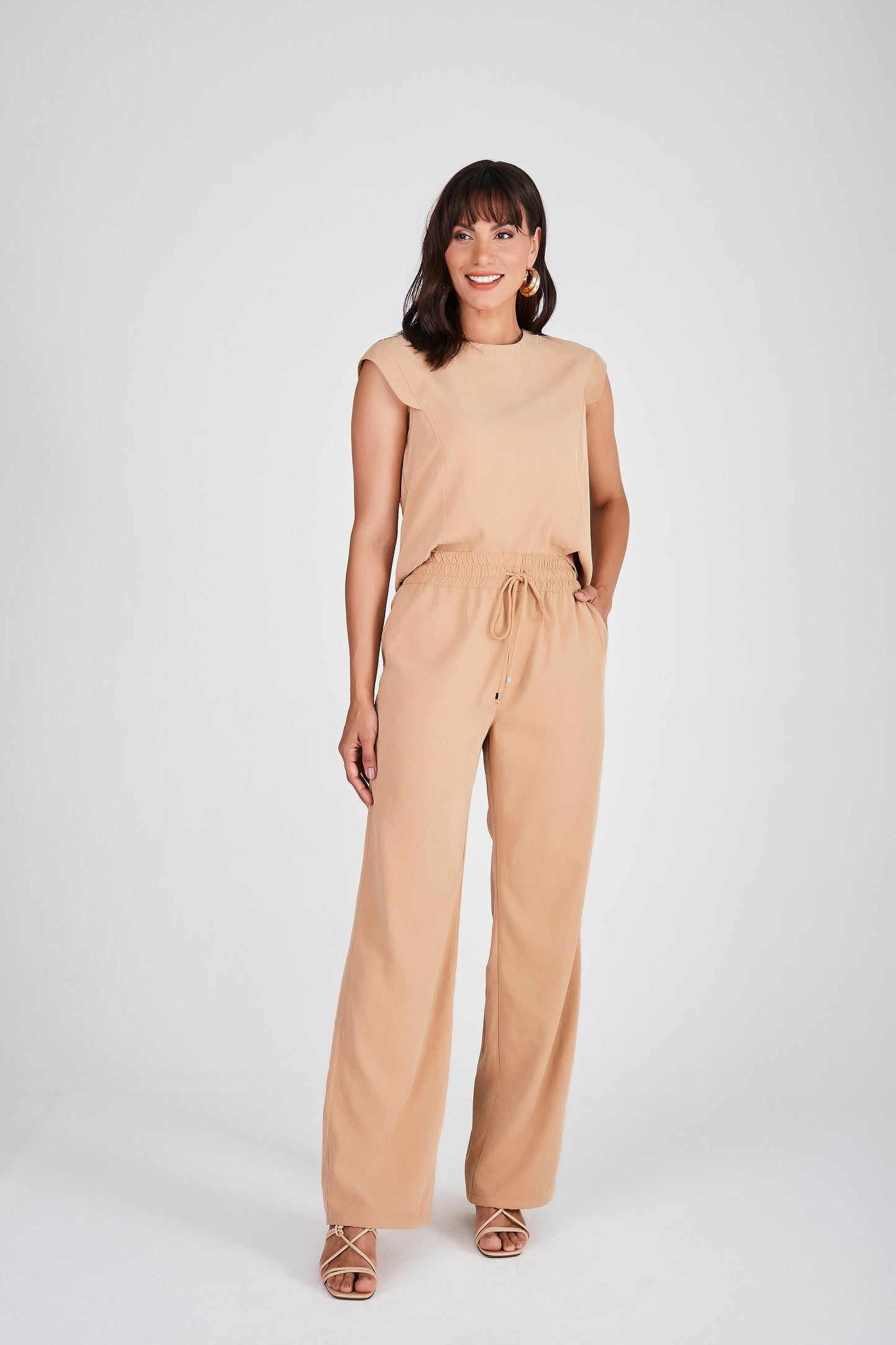calça tactel wide leg cintura intermediária comfort