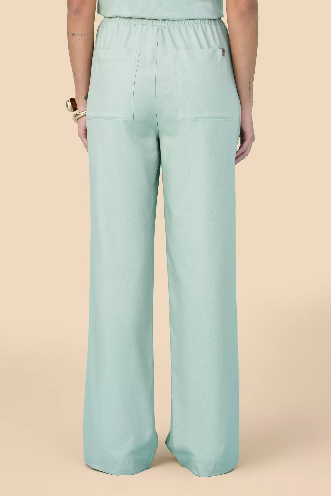 calça viscose pantalona cintura intermediária com cós de elástico