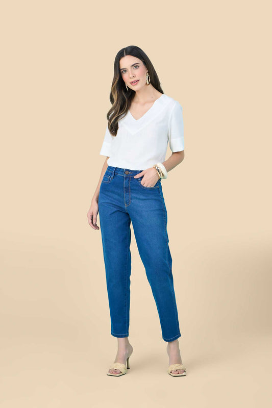calça jeans mom cintura intermediária com bordado