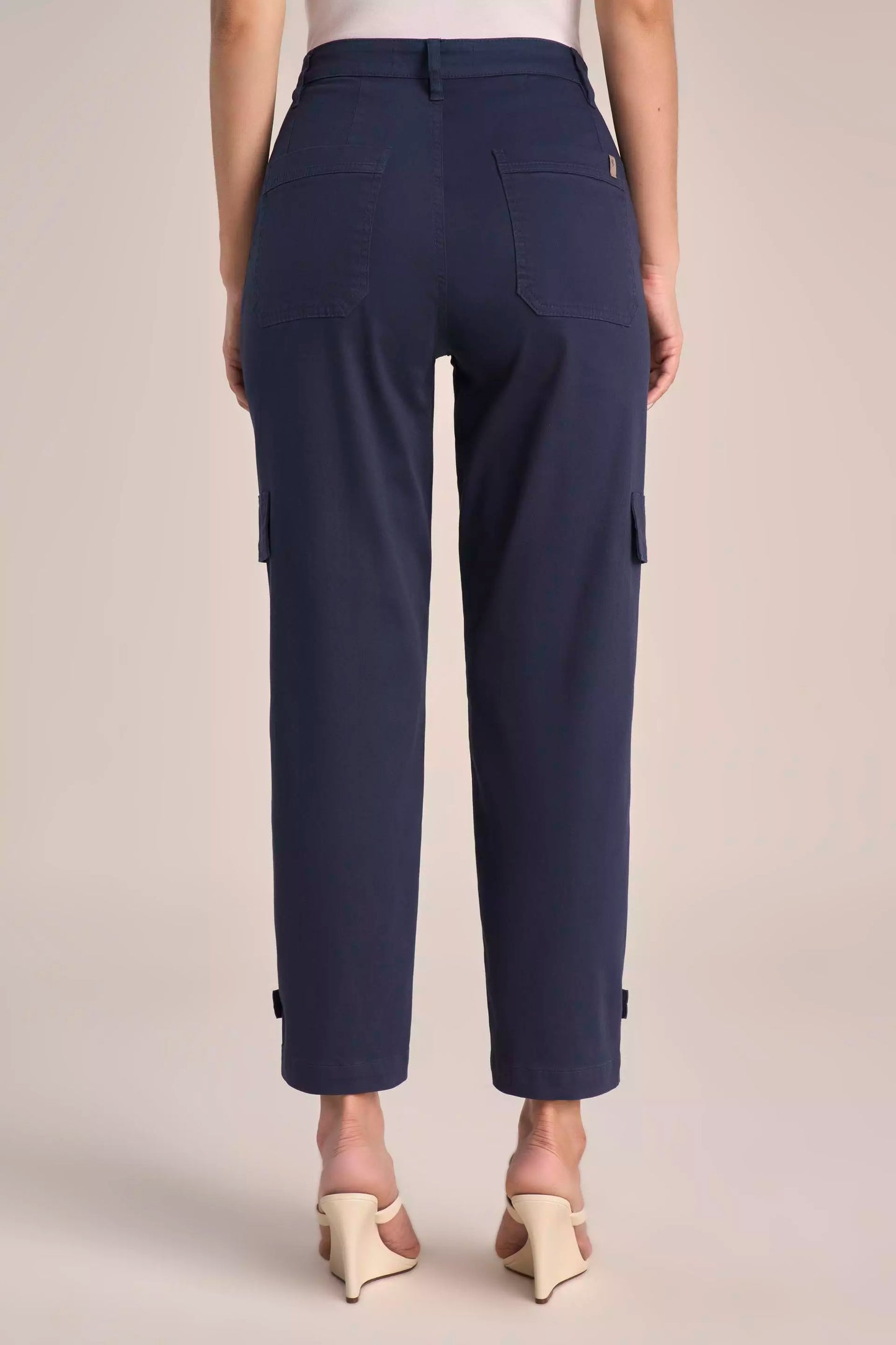 Calça Sarja Color Mom Cintura Intermediária com Martingale