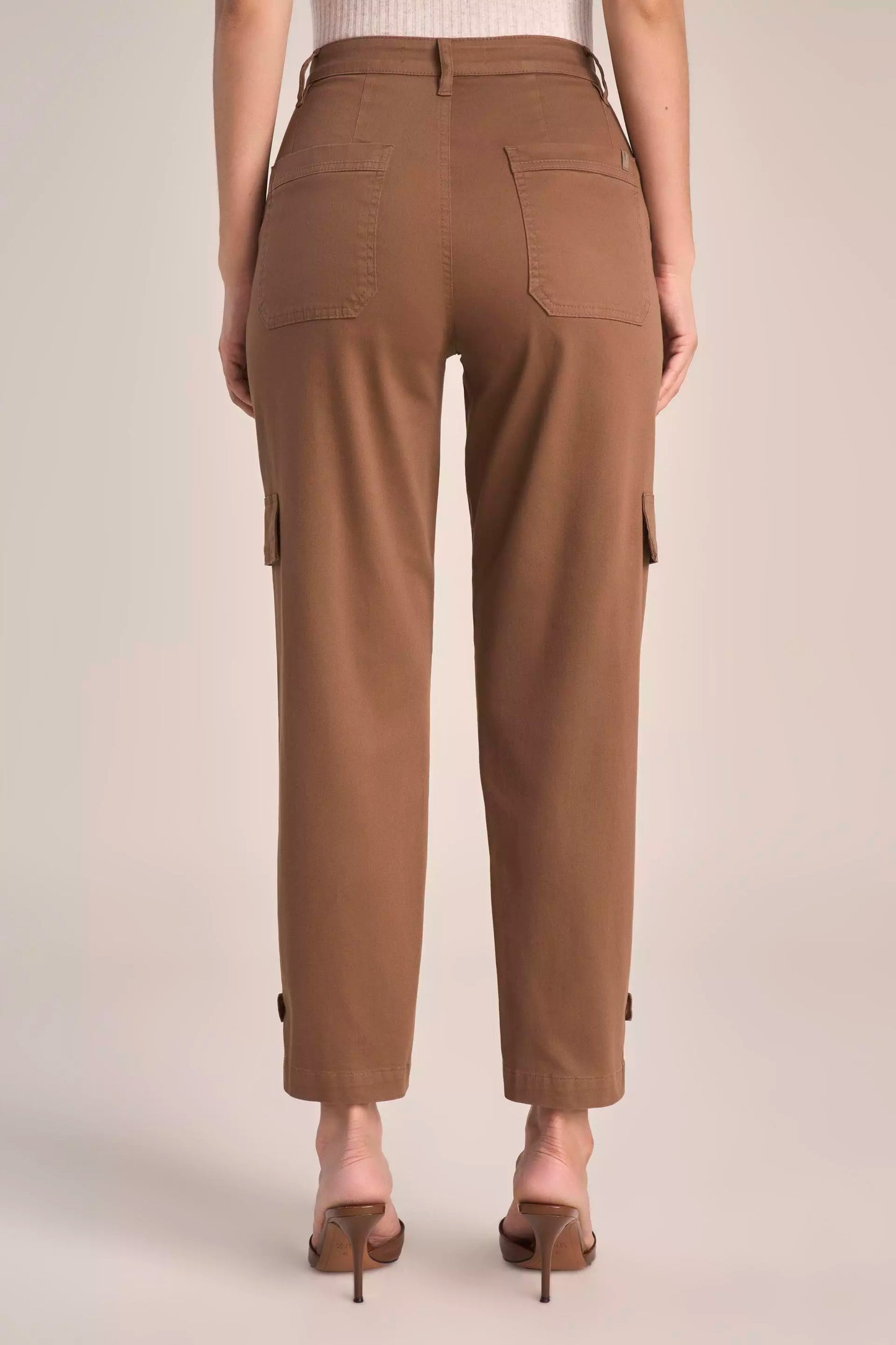 Calça Sarja Color Mom Cintura Intermediária com Martingale