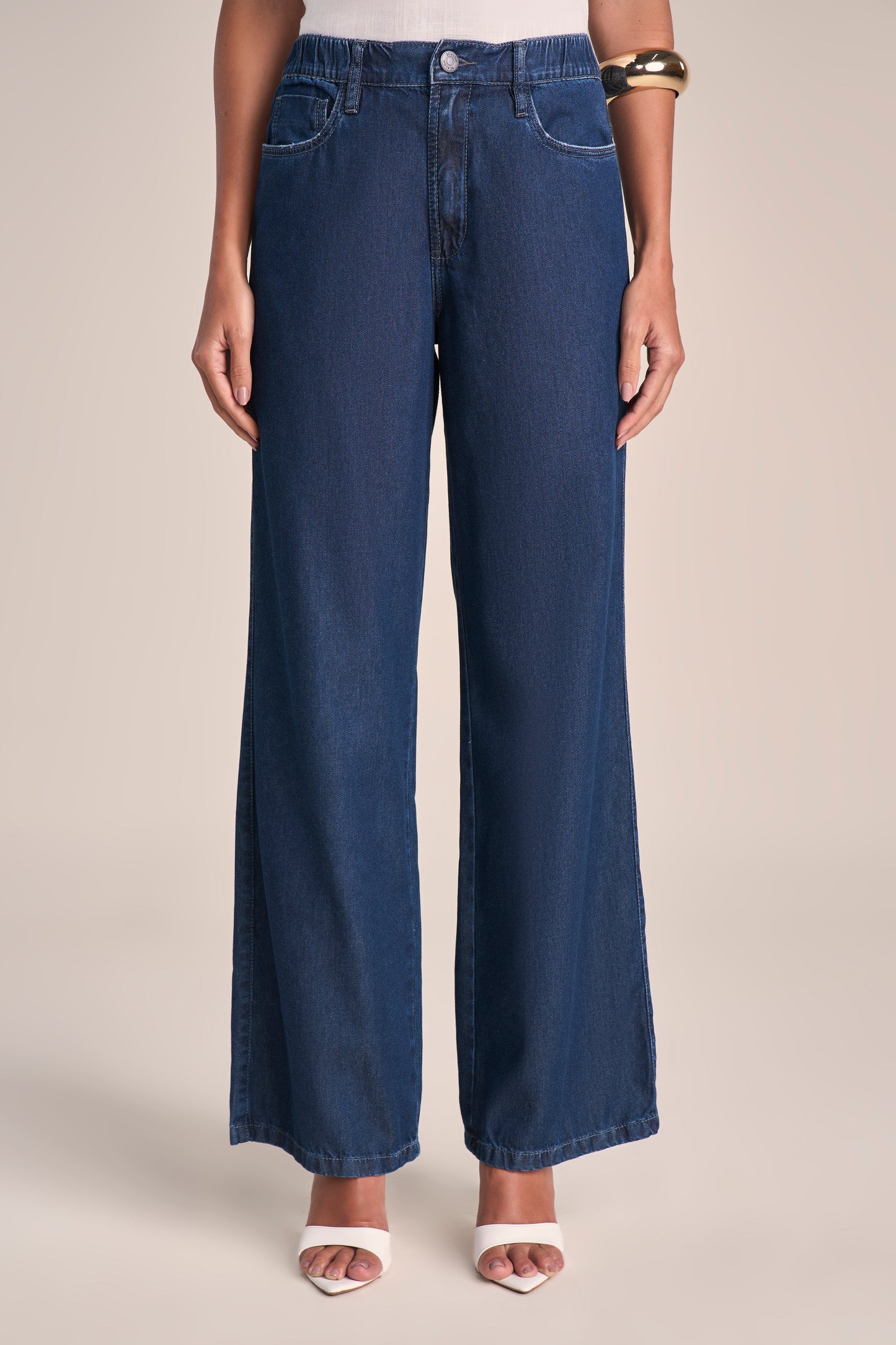 Calça Jeans Wide Leg Cintura Intermediária com Nervuras