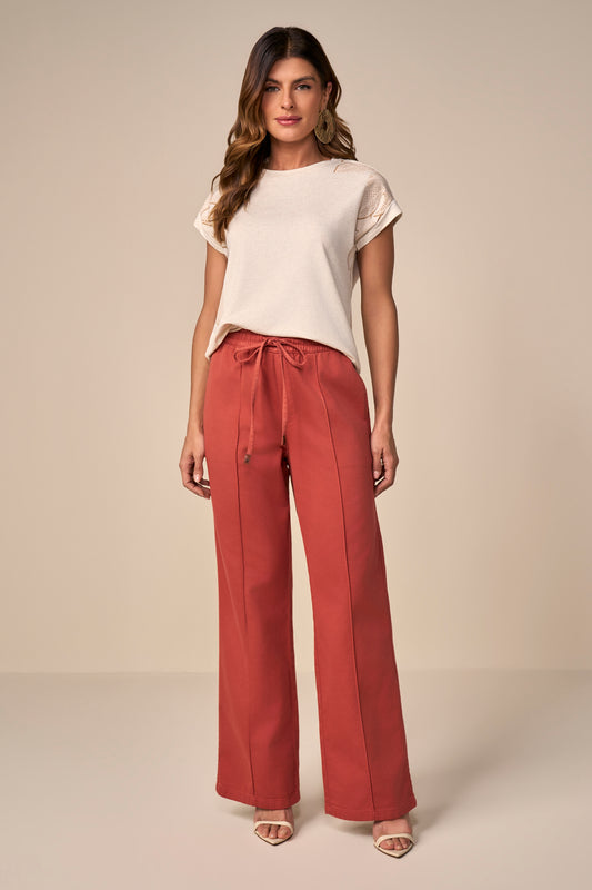calça sarja color wide leg comfy cintura intermediária cós de elástico