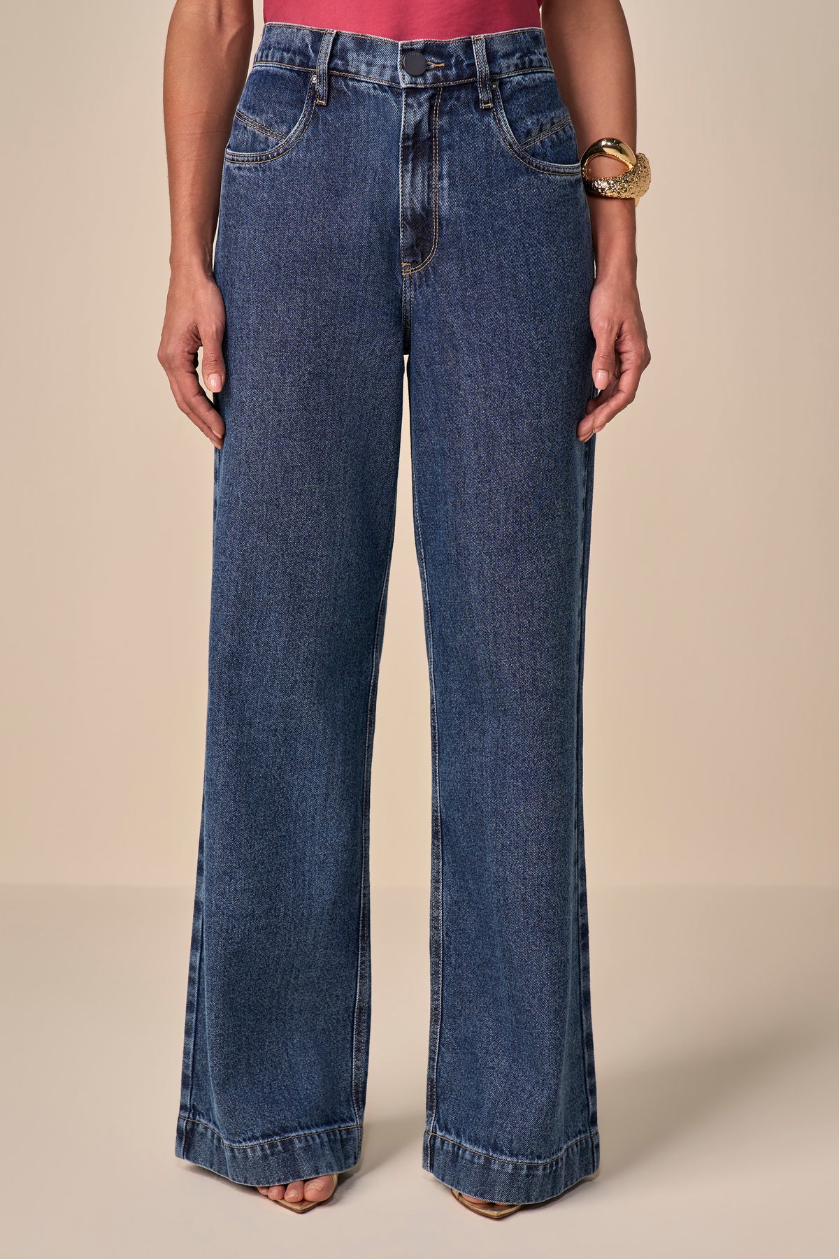 calça jeans wide leg cintura intermediária cós de elástico
