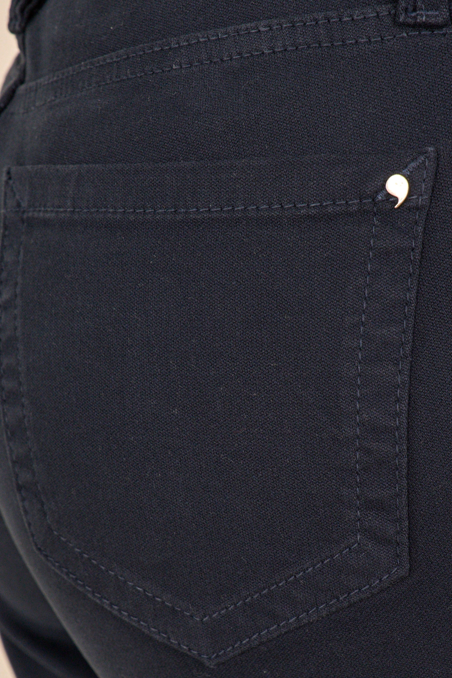 calça malha color bootcut cintura intemediária com detalhe pesponto