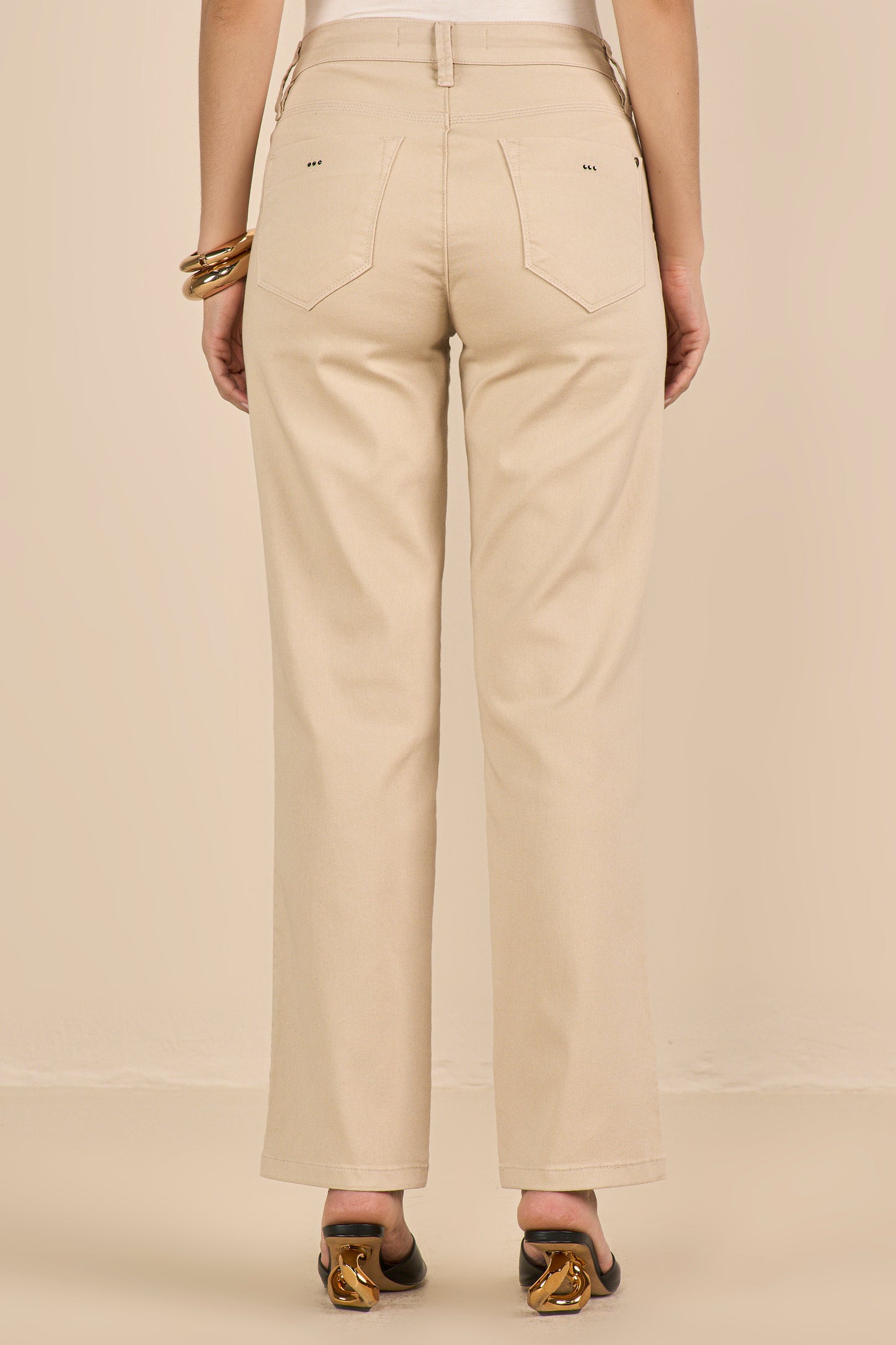calça sarja color reta cintura intermediária com cristais