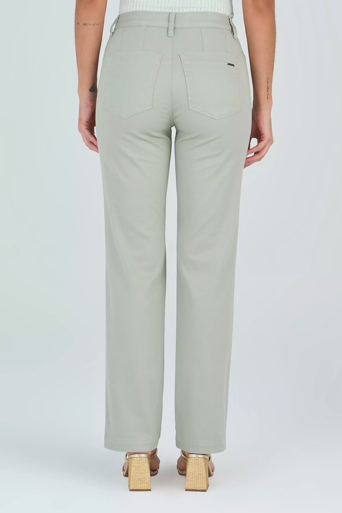 calça sarja color reta cintura intermediária alfaiataria