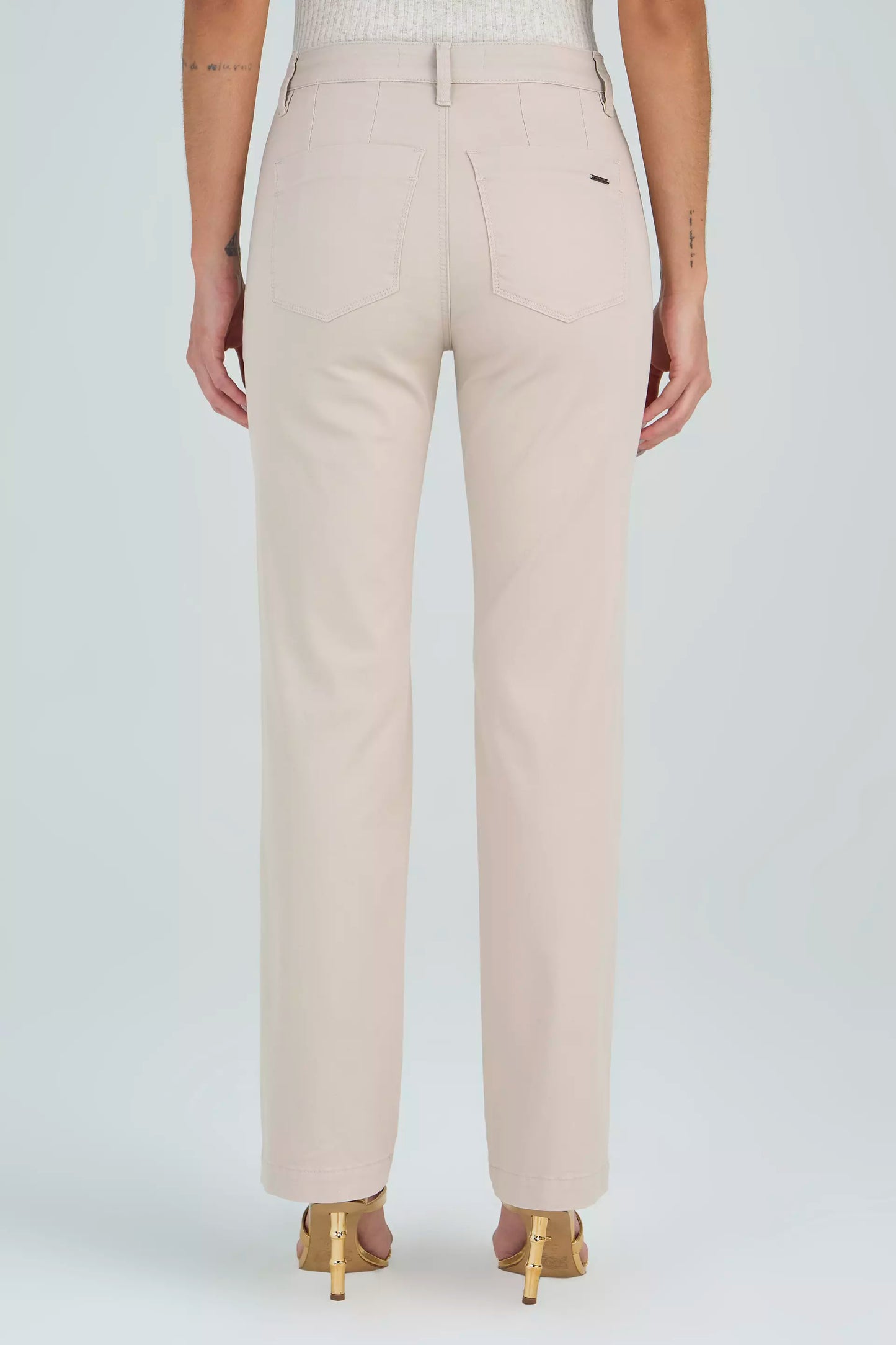 calça sarja color reta cintura intermediária alfaiataria