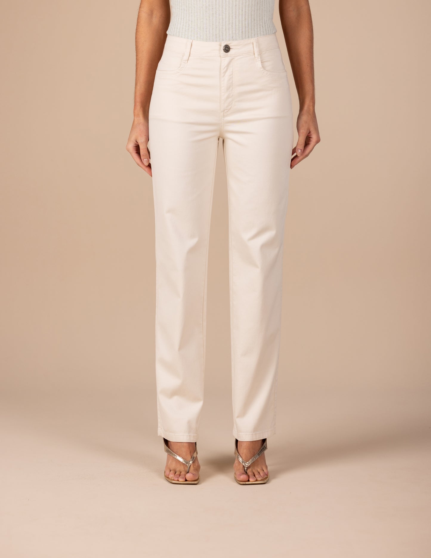 calça sarja color reta cintura intermediária básica