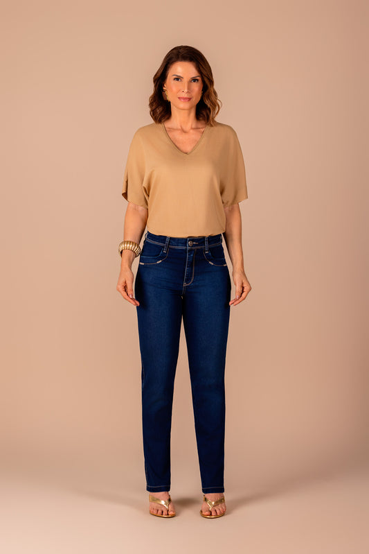 calça jeans reta cintura intermediária com bordados