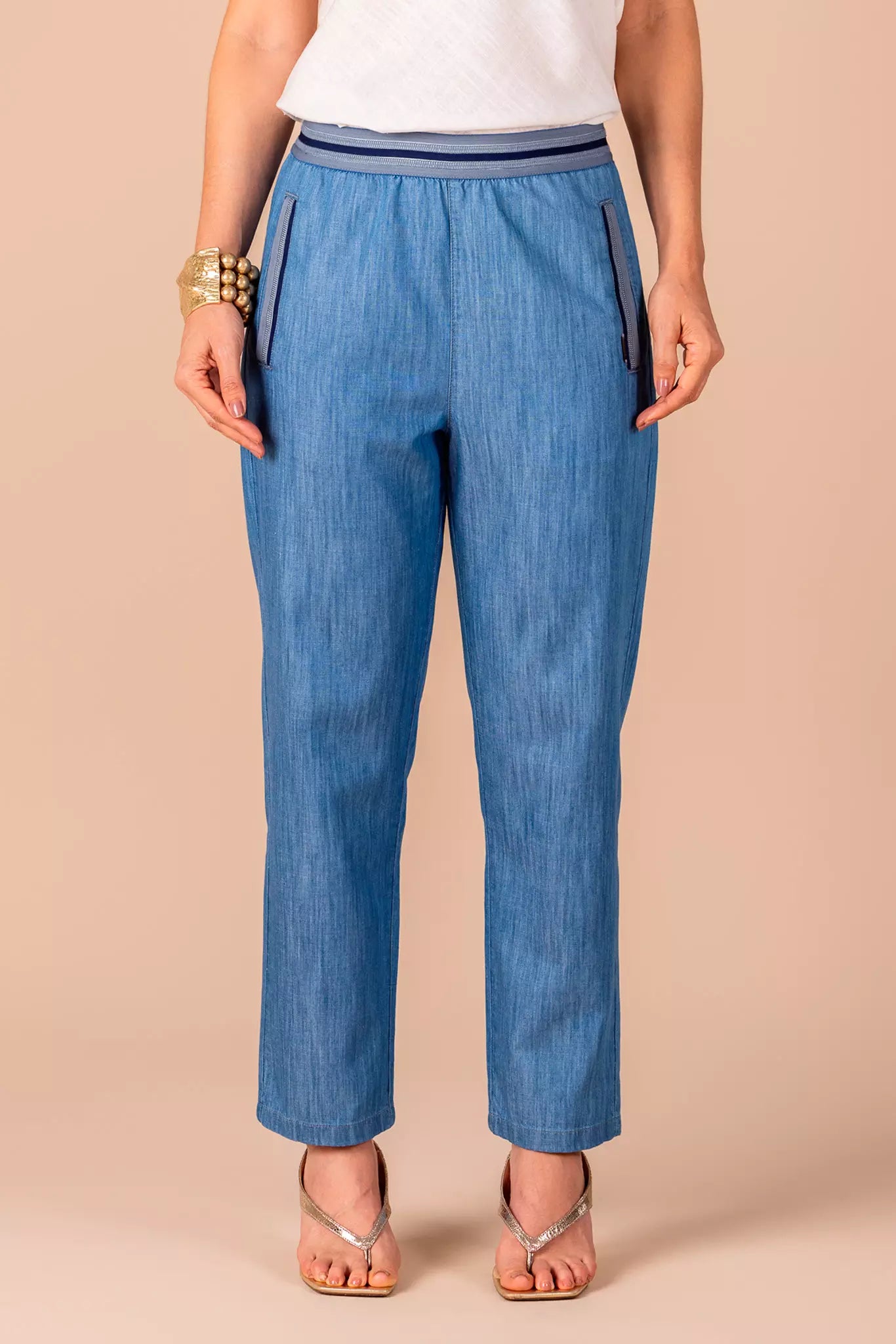 calça jeans pantcropped cintura intermediária com elástico