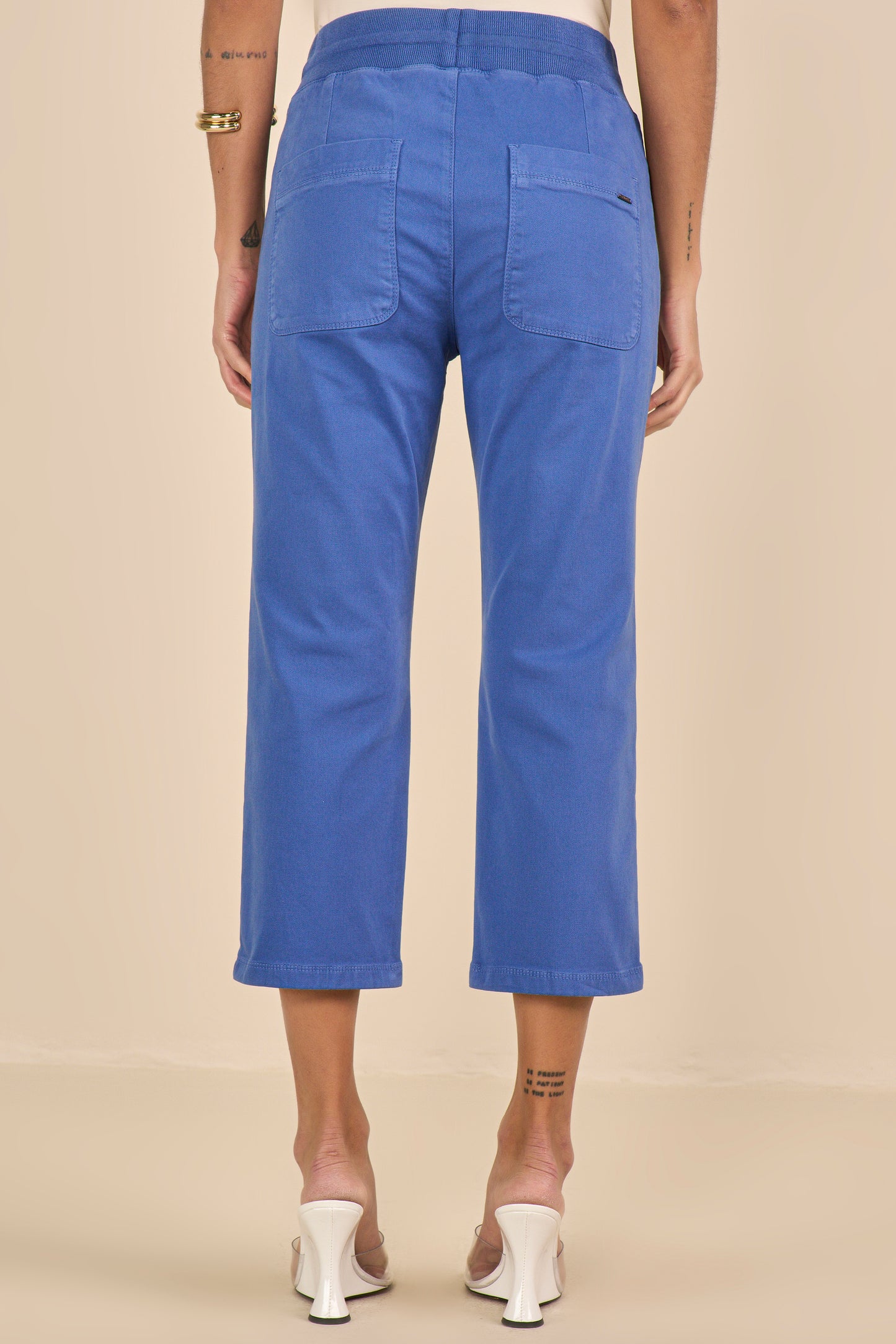 calça malha color cropped comfort cintura intermediária cós tricot