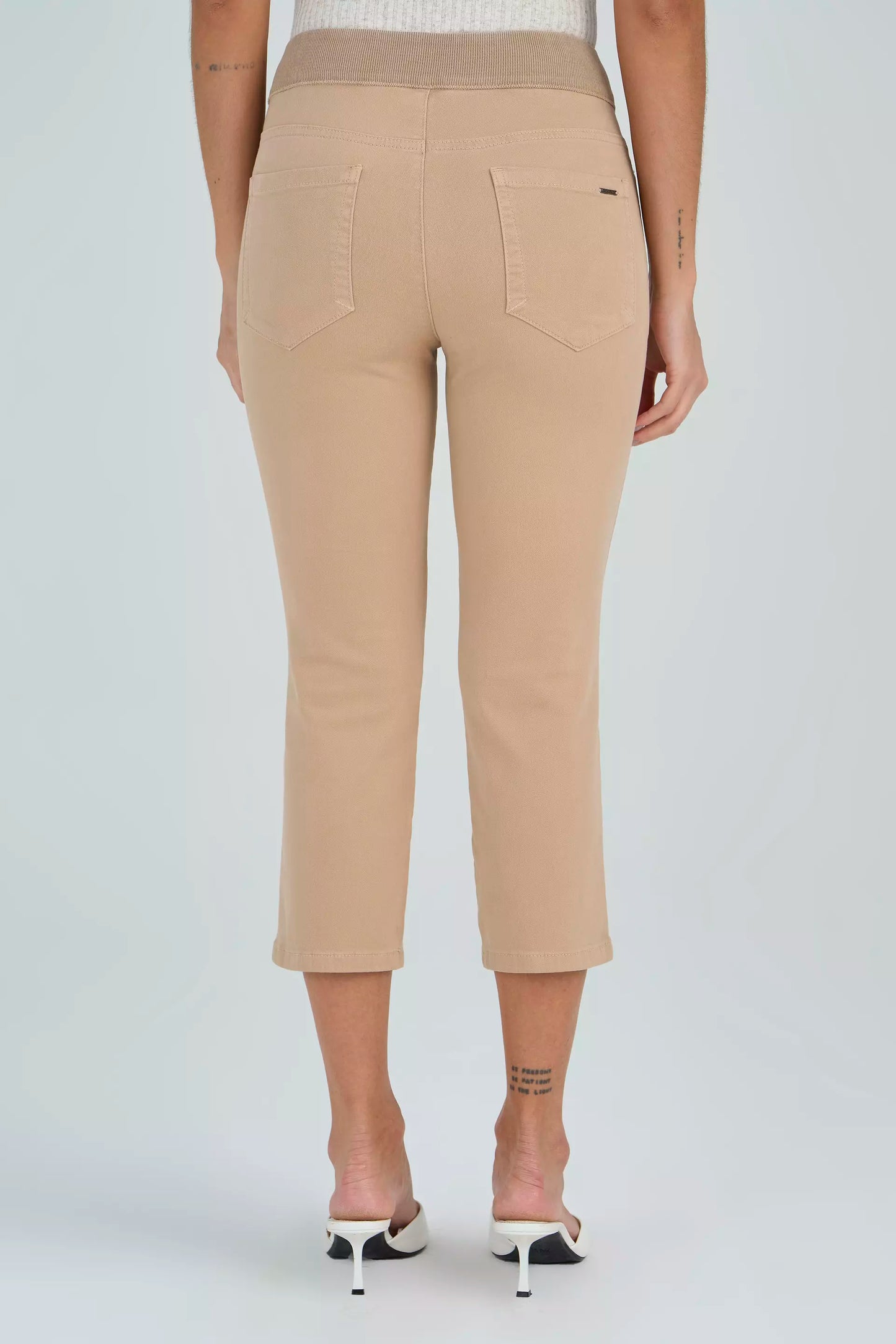 calça malha color cropped cintura intermediária cós de tricot