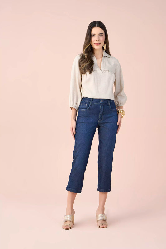 calça jeans cropped cintura intermedíaria com detalhe barra