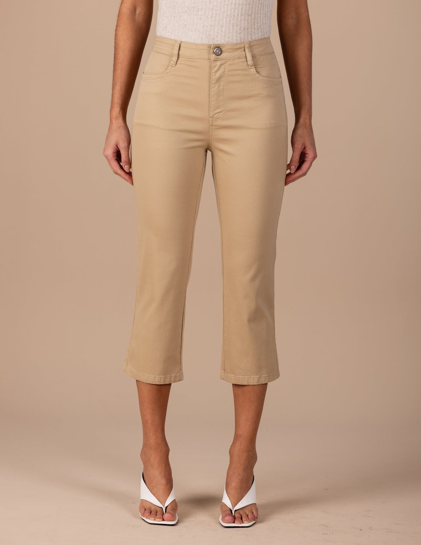 calça sarja color cropped cintura intermediária básica