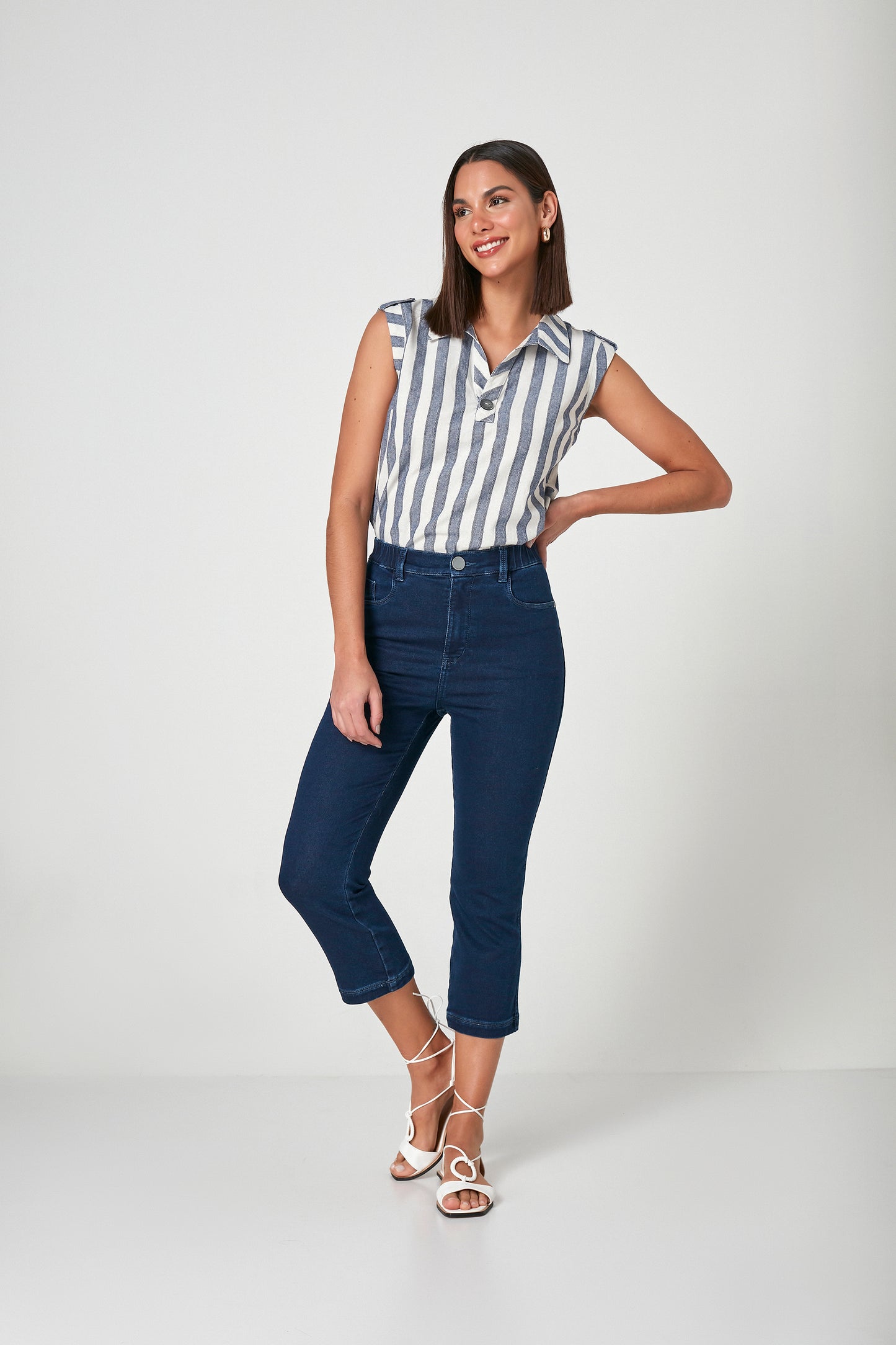 calça jeans cropped cós de elástico