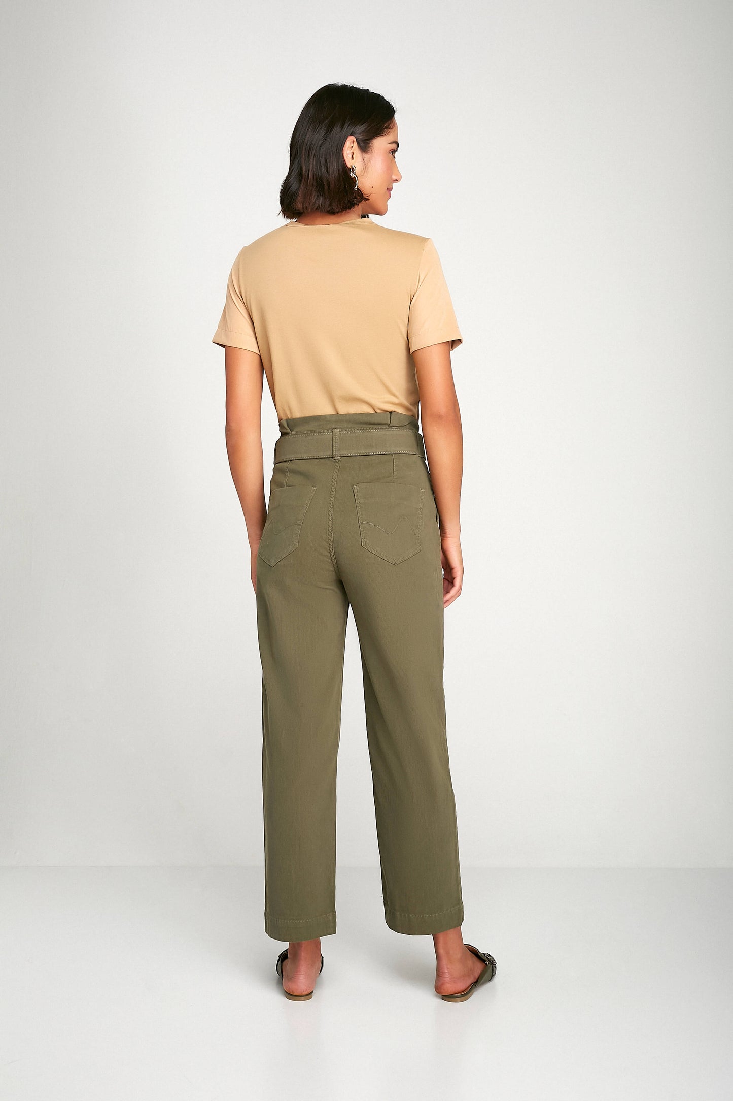 calça sarja pant cropped cintura alta em cotelê com cinto
