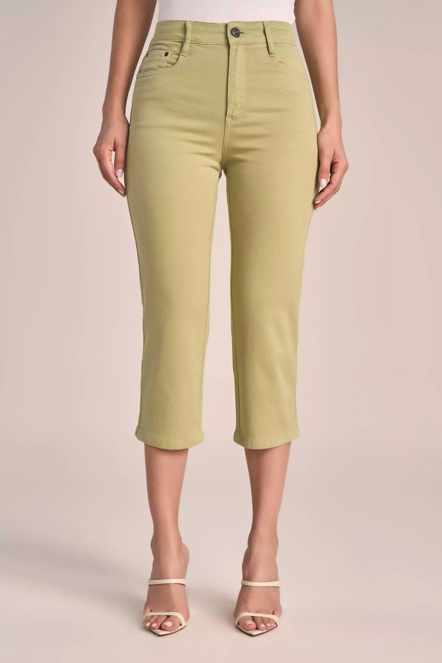 Calça Sarja Color Cropped Cintura Intermediária com Bordado