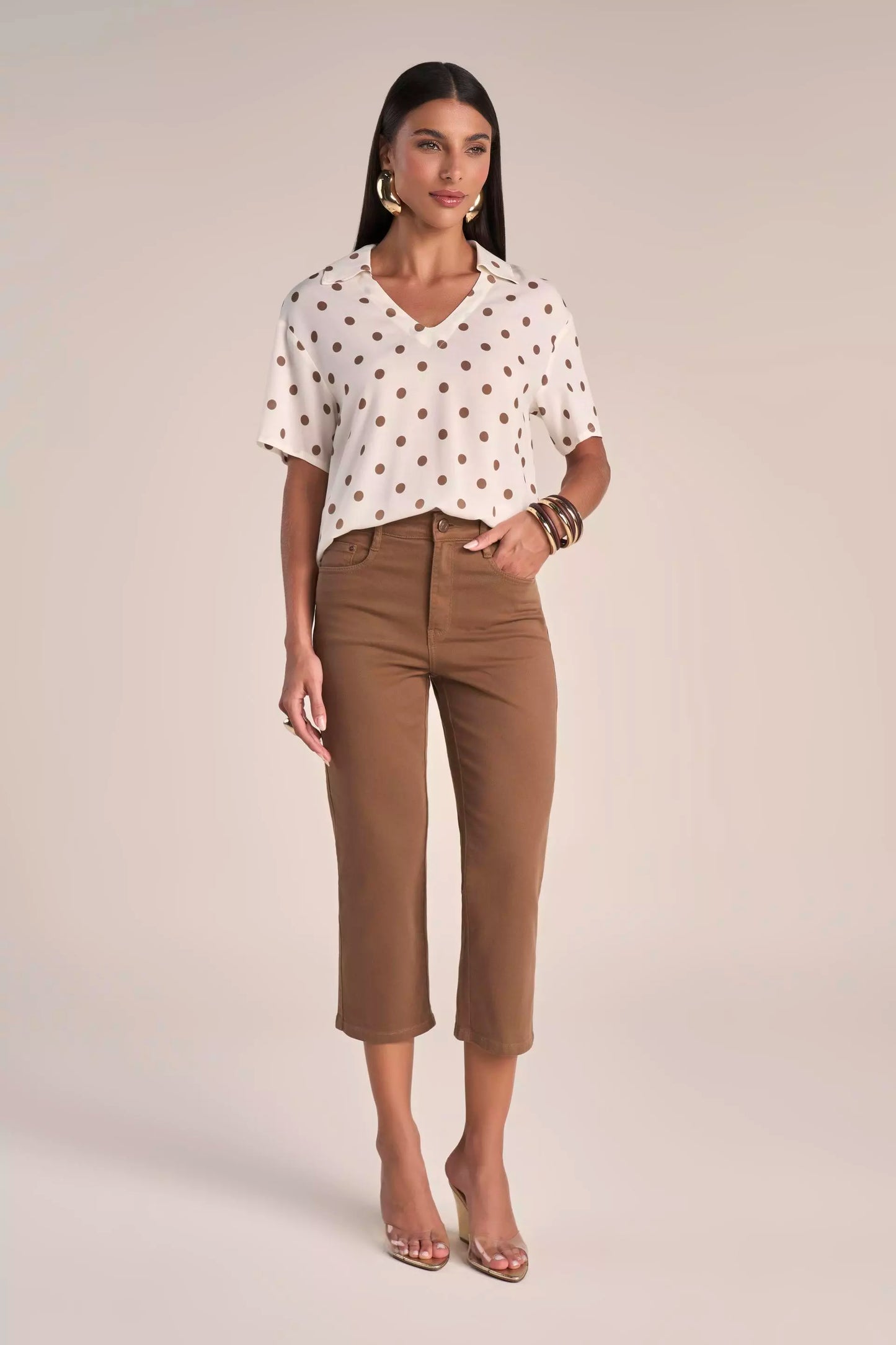 Calça Sarja Color Cropped Cintura Intermediária com Bordado
