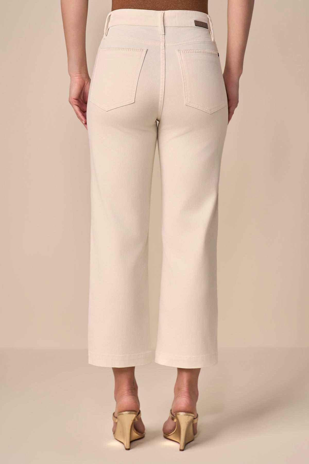 calça sarja color pantcropped cinturaintermediária com bordado
