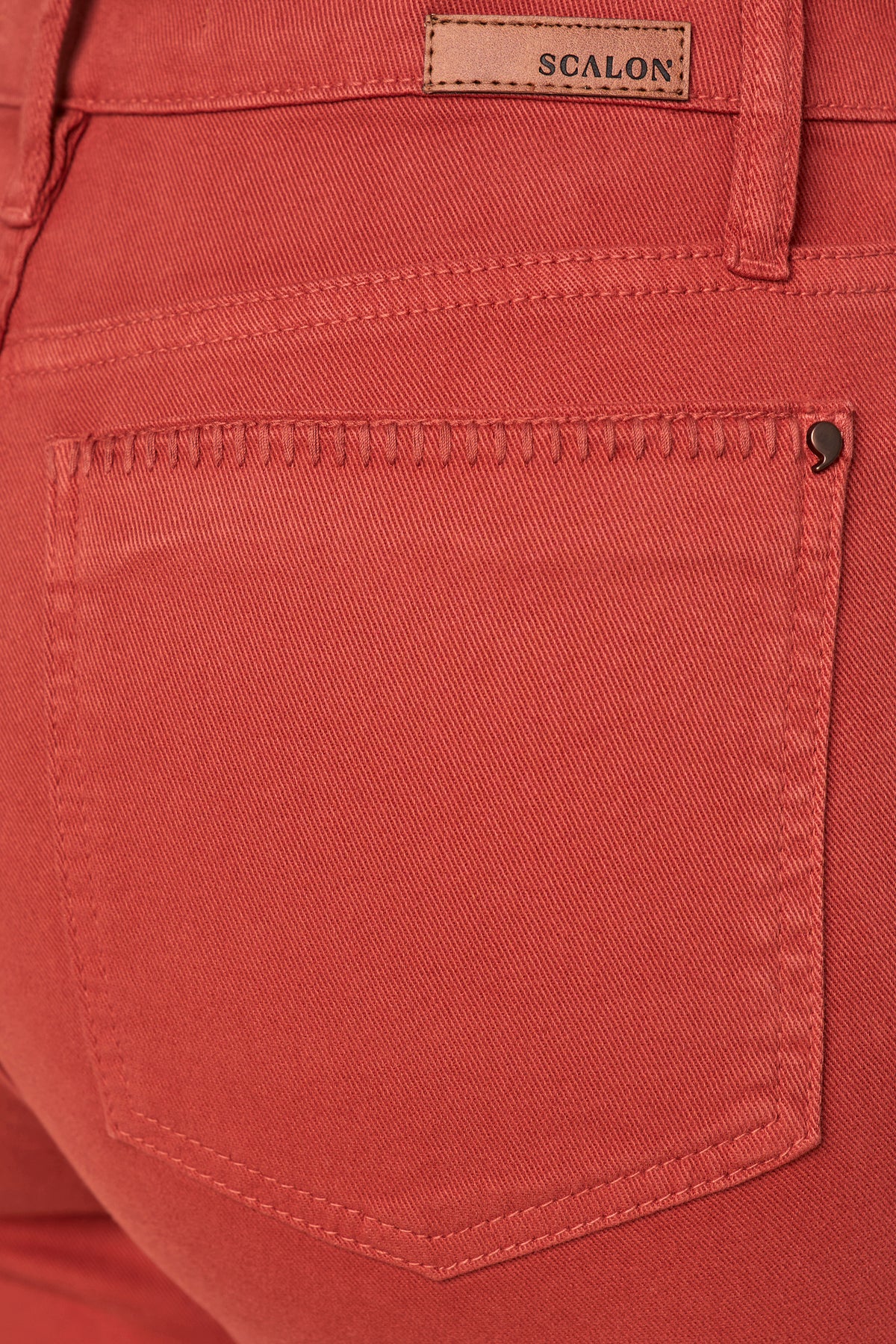 calça sarja color pantcropped cinturaintermediária com bordado