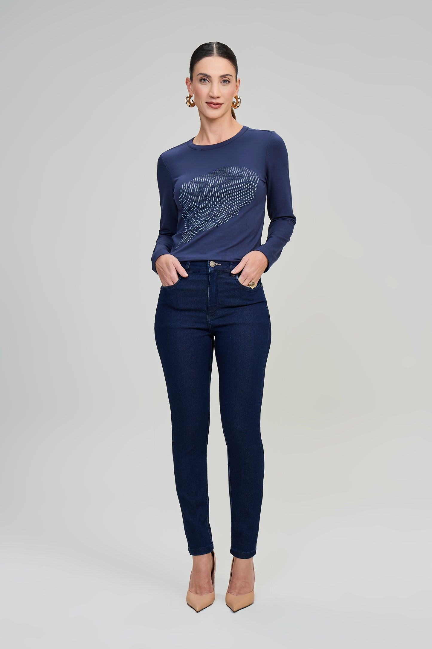 calça jeans skinny cintura intermediária tradicional