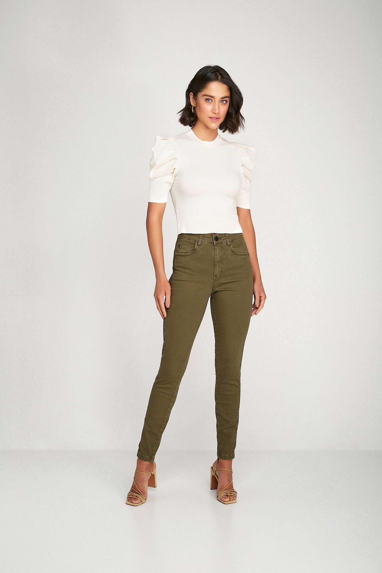 calça sarja skinny cintura intermediária vintage