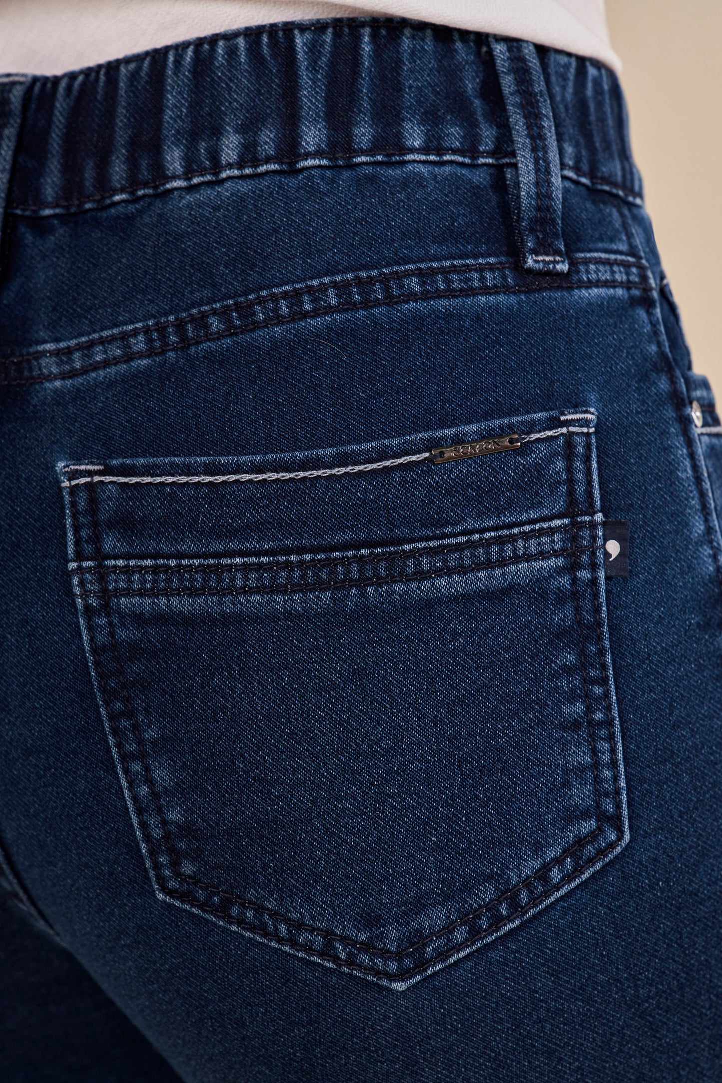 calça jeans malha skinny cintura intermediária com elástico