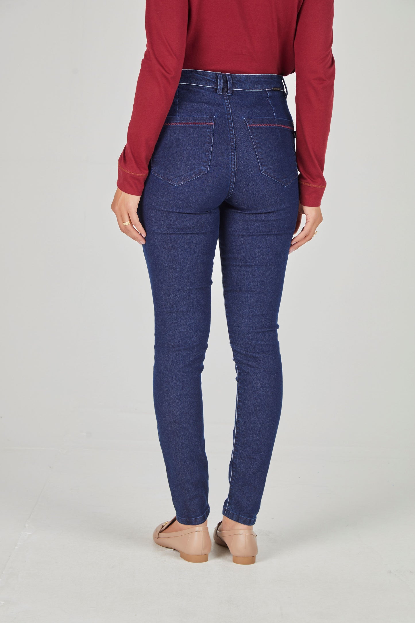 calça jeans skinny cintura intermediária alfaiataria