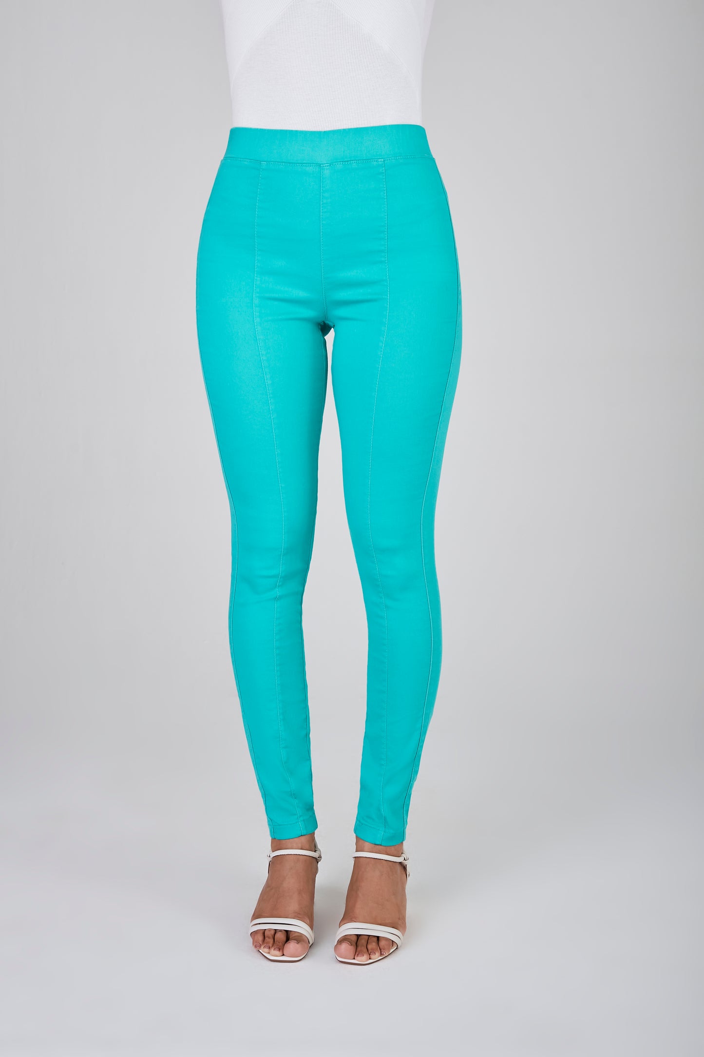 calça sarja color jegging cintura intermediária básica