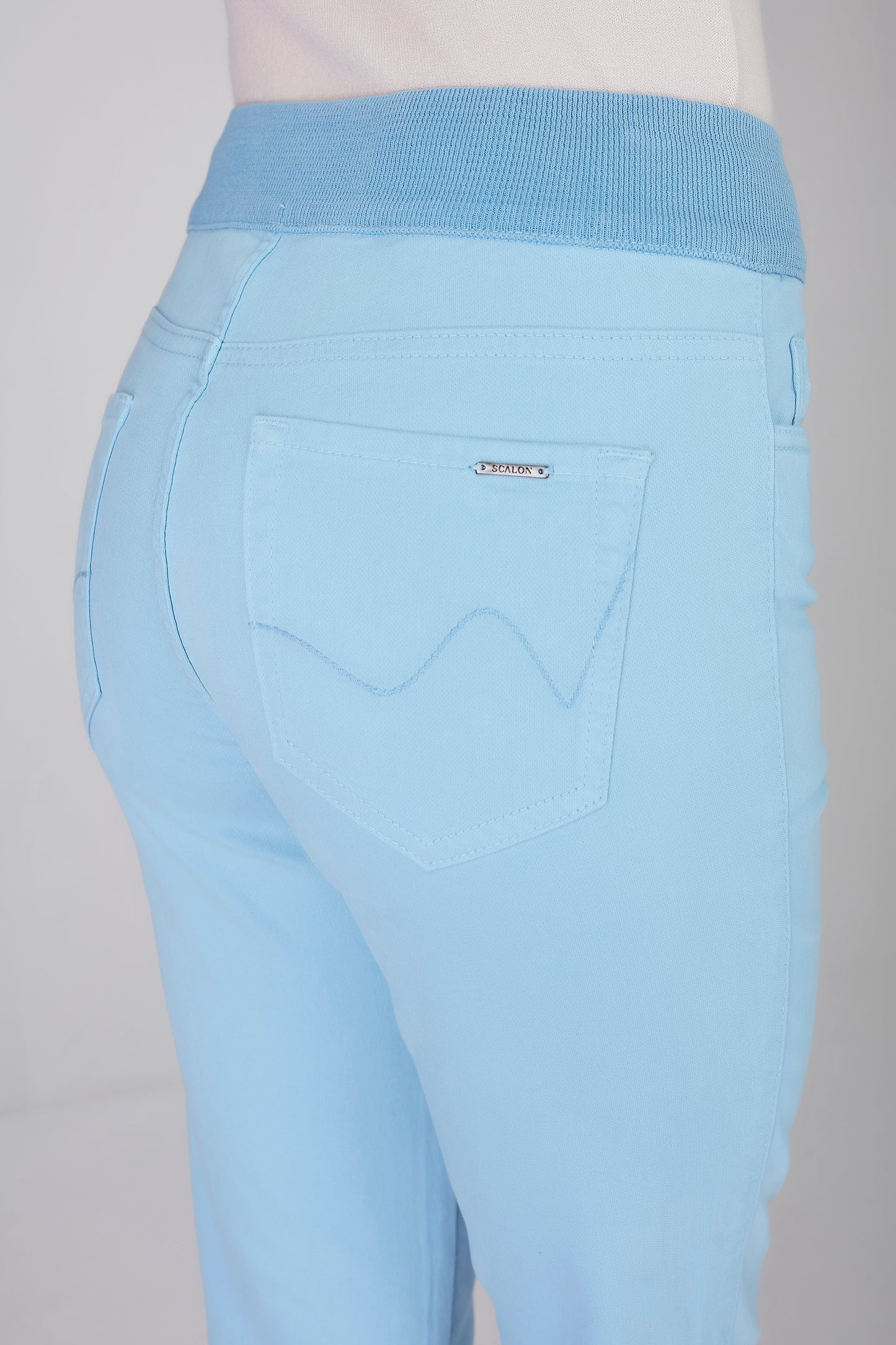 calça malha color skinny cintura intermediária cós de tricot