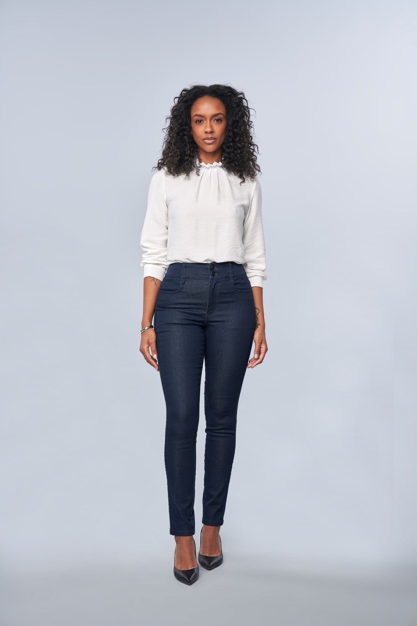 calça jeans skinny cintura intermediária cós de tricot
