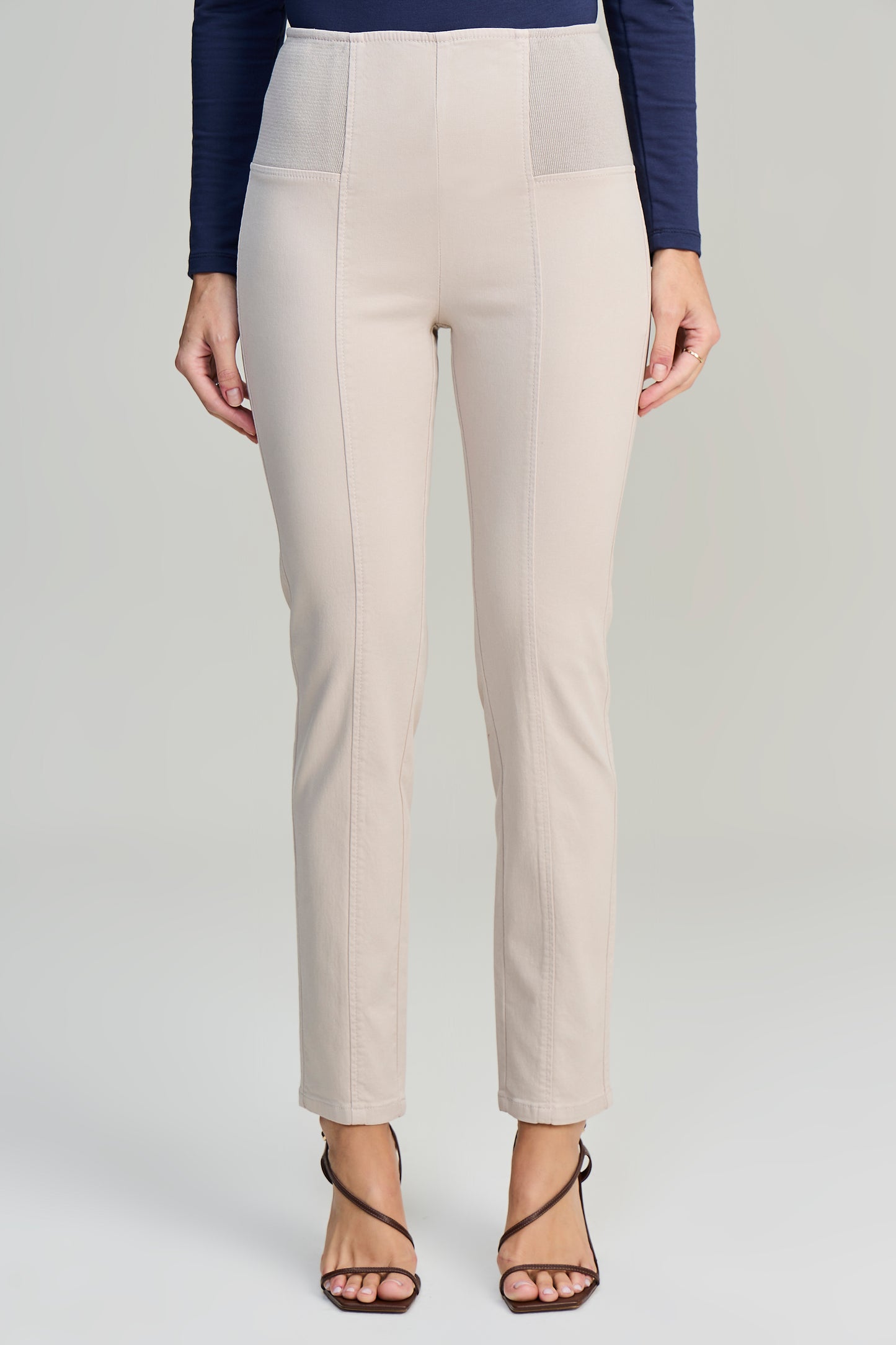 calça malha color skinny cintura intermediária cósde tricot largo