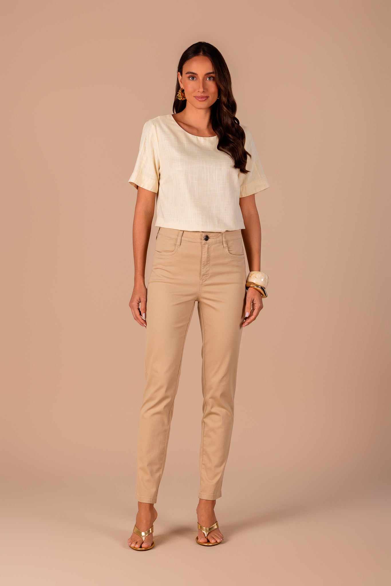 calça sarja color skinny cintura intermediária básico