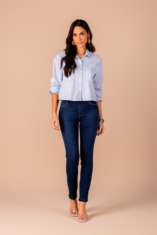 calça jeans skinny cintura intermediária com ponto corrente e cristais