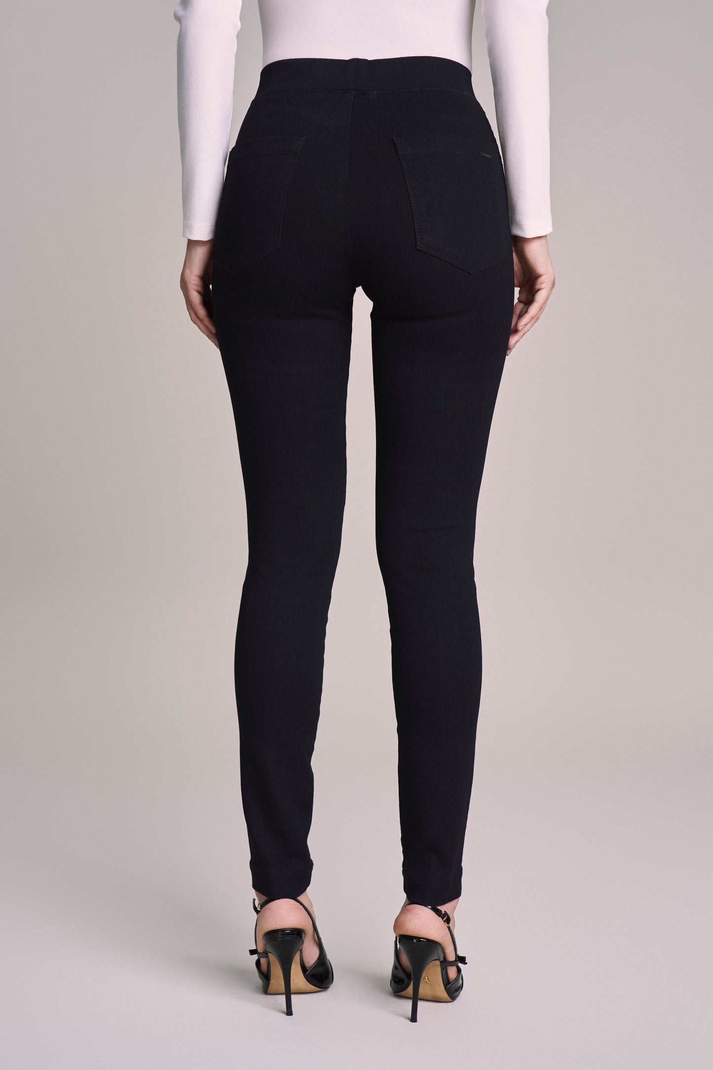 calça jeans black jegging cintura intermediária com nervura