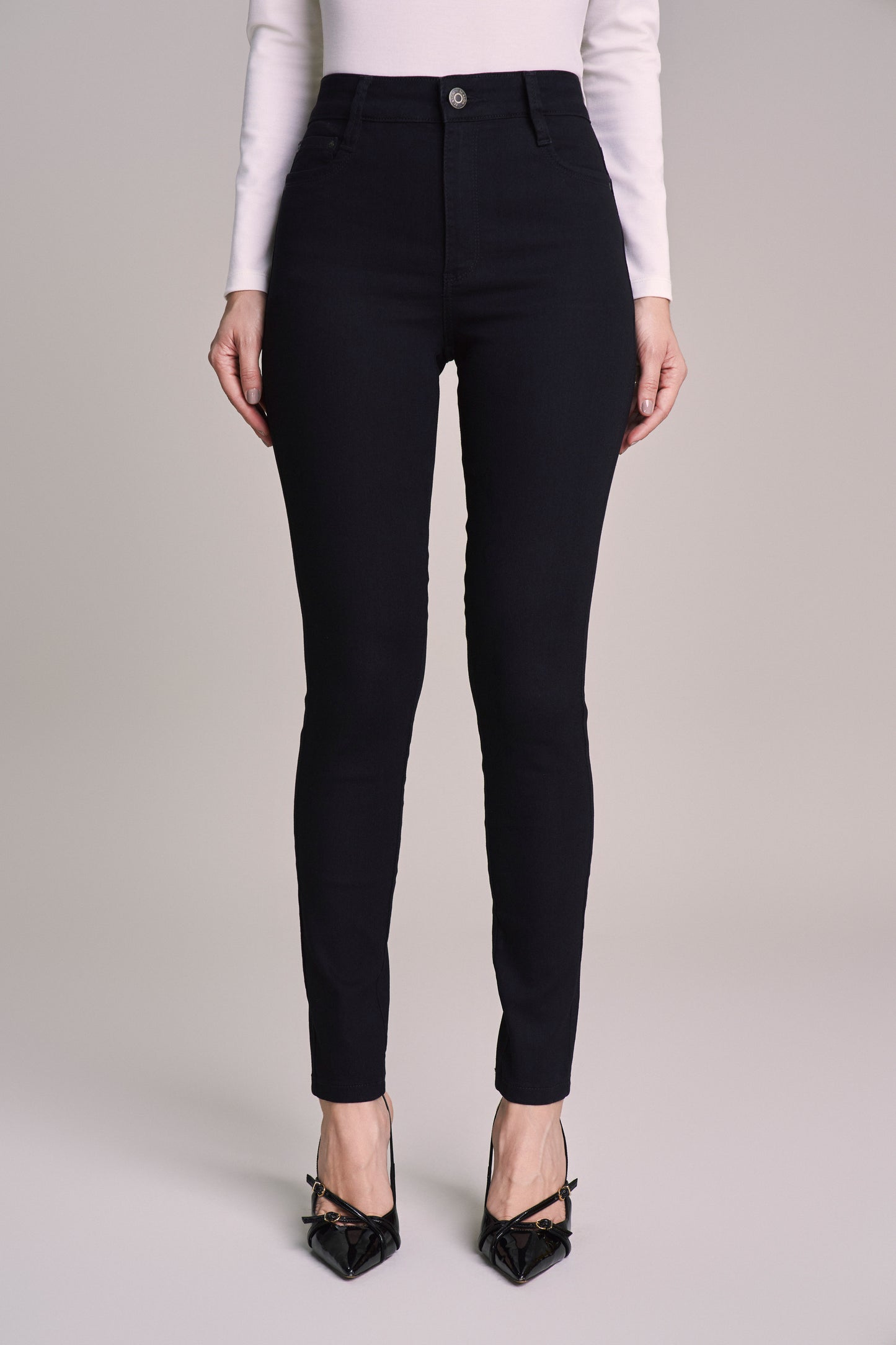 calça jeans black skinny cinturaintermediária tradicional
