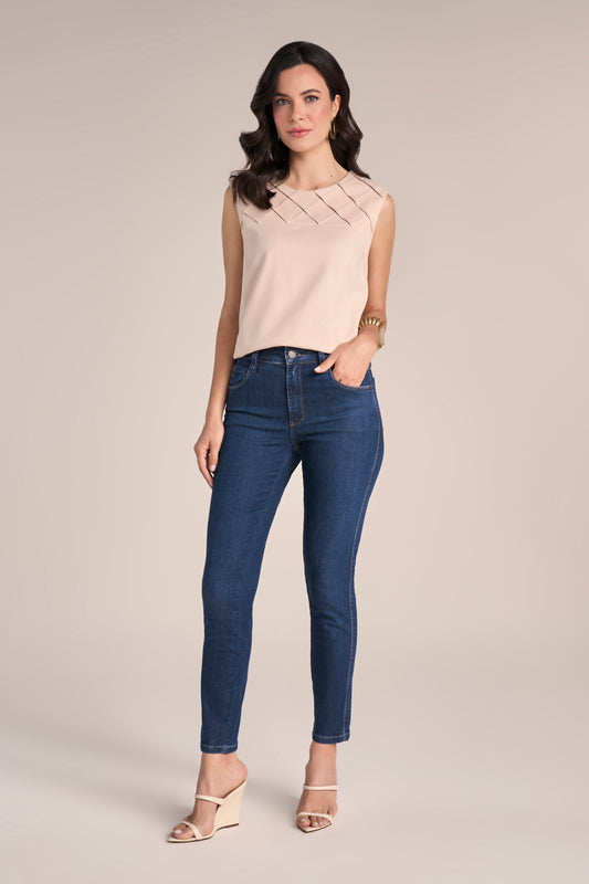 Calça Jeans Skinny Cintura Intermediária com Detalhe Travetes