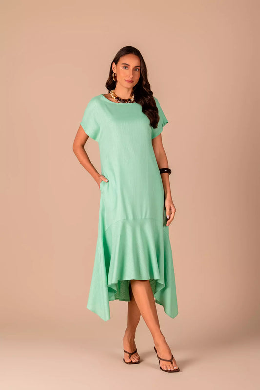 vestido viscose midi com recorte assimétrico