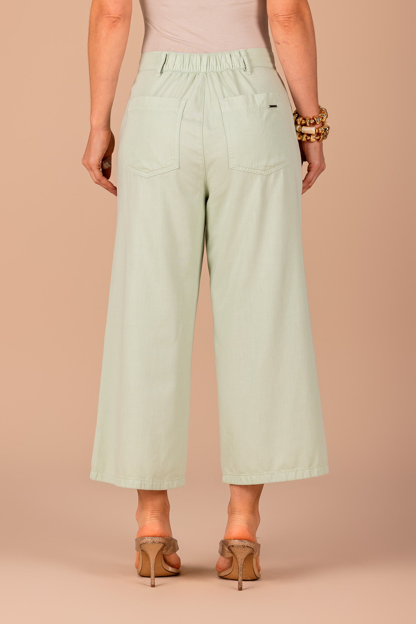 calça sarja pantacourt cintura intermediária cós de elástico