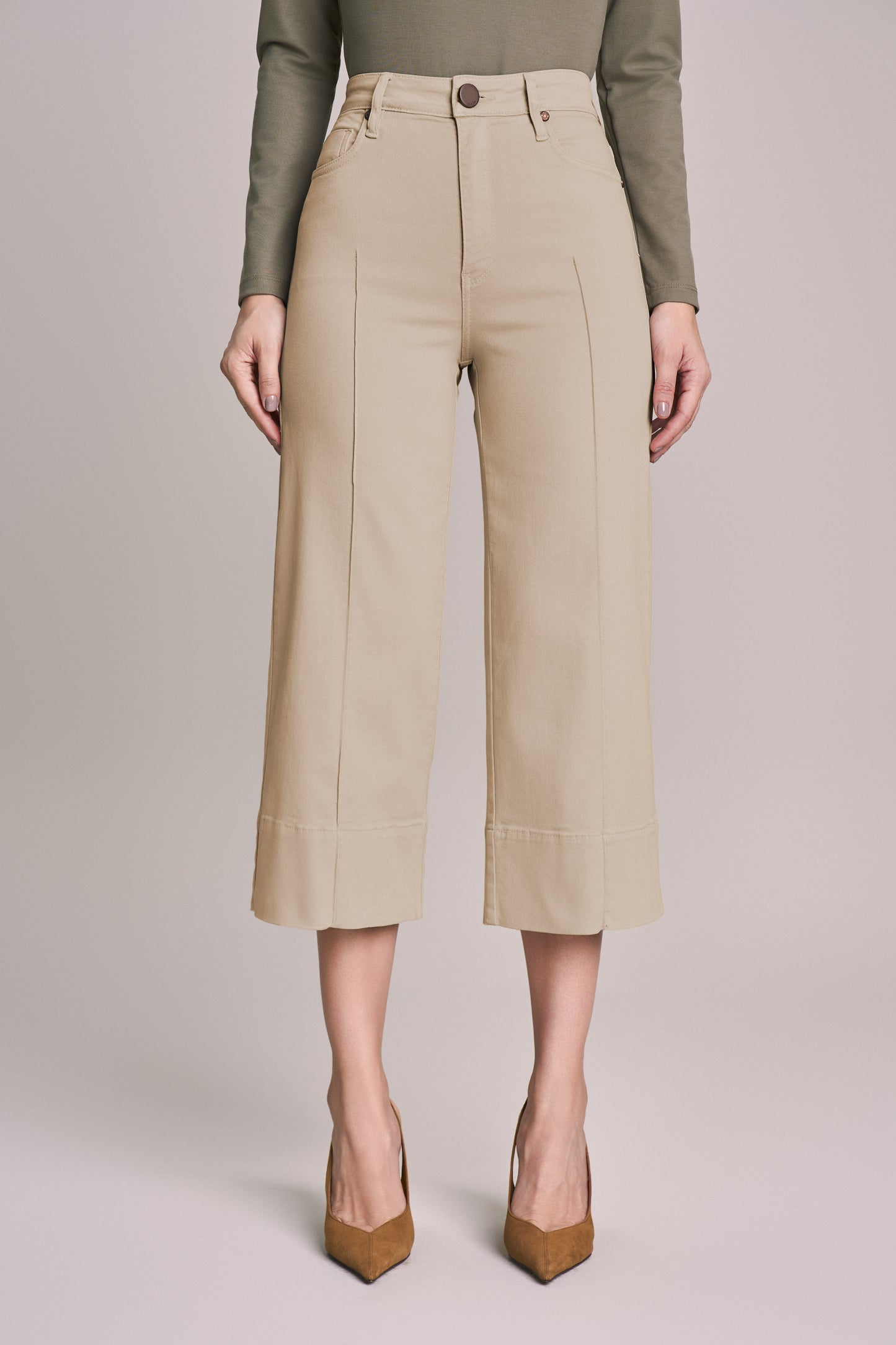 calça sarja pantacourt cintura intermediária com nervura