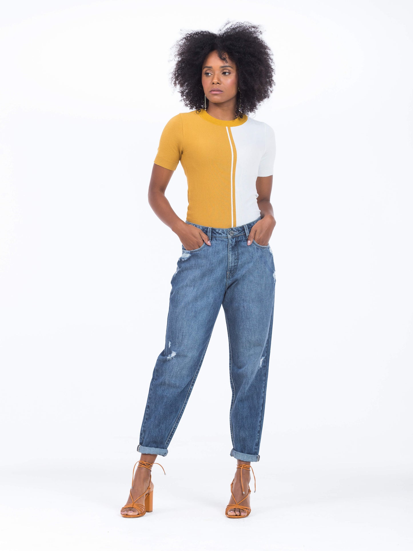 calça jeans boyfriend barra virada