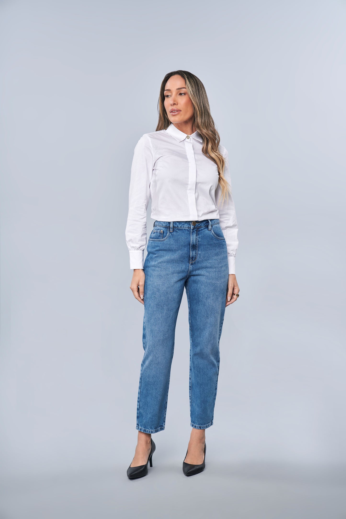 calça jeans boyfriend cintura intermediária