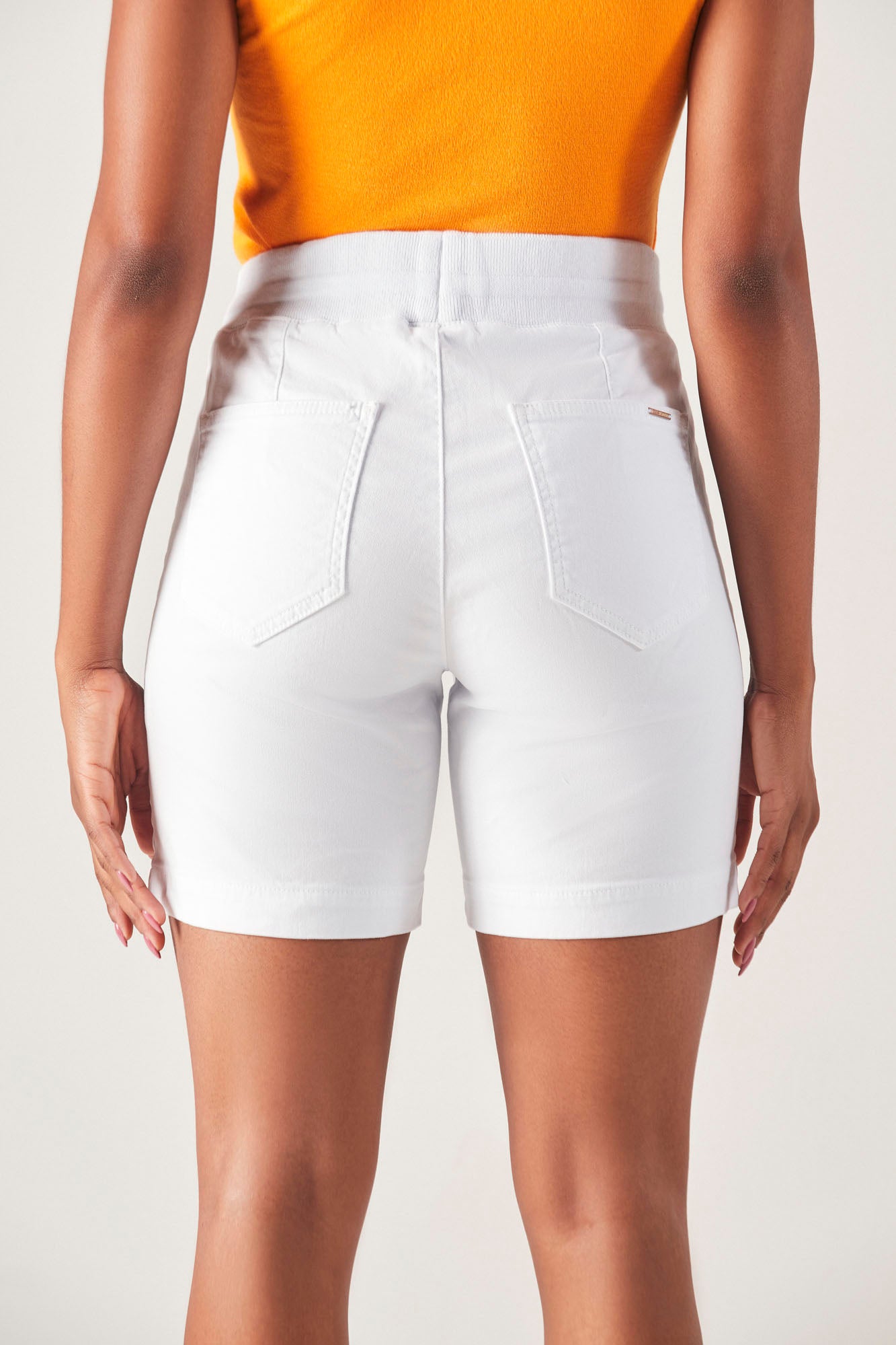 bermuda malha color midi comfort cintura intermediária cós tricot
