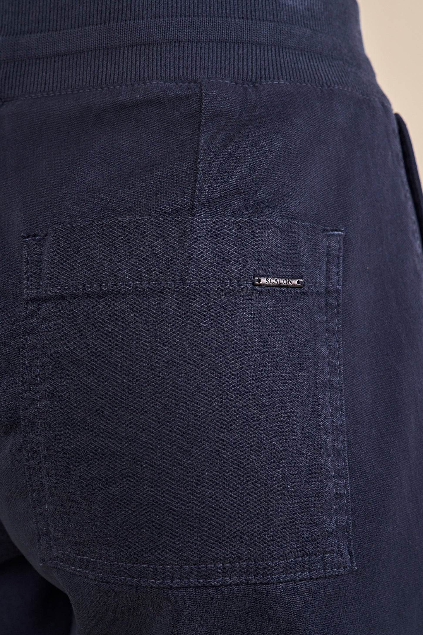 bermuda malha color midi comfort cintura intermediária cós tricot