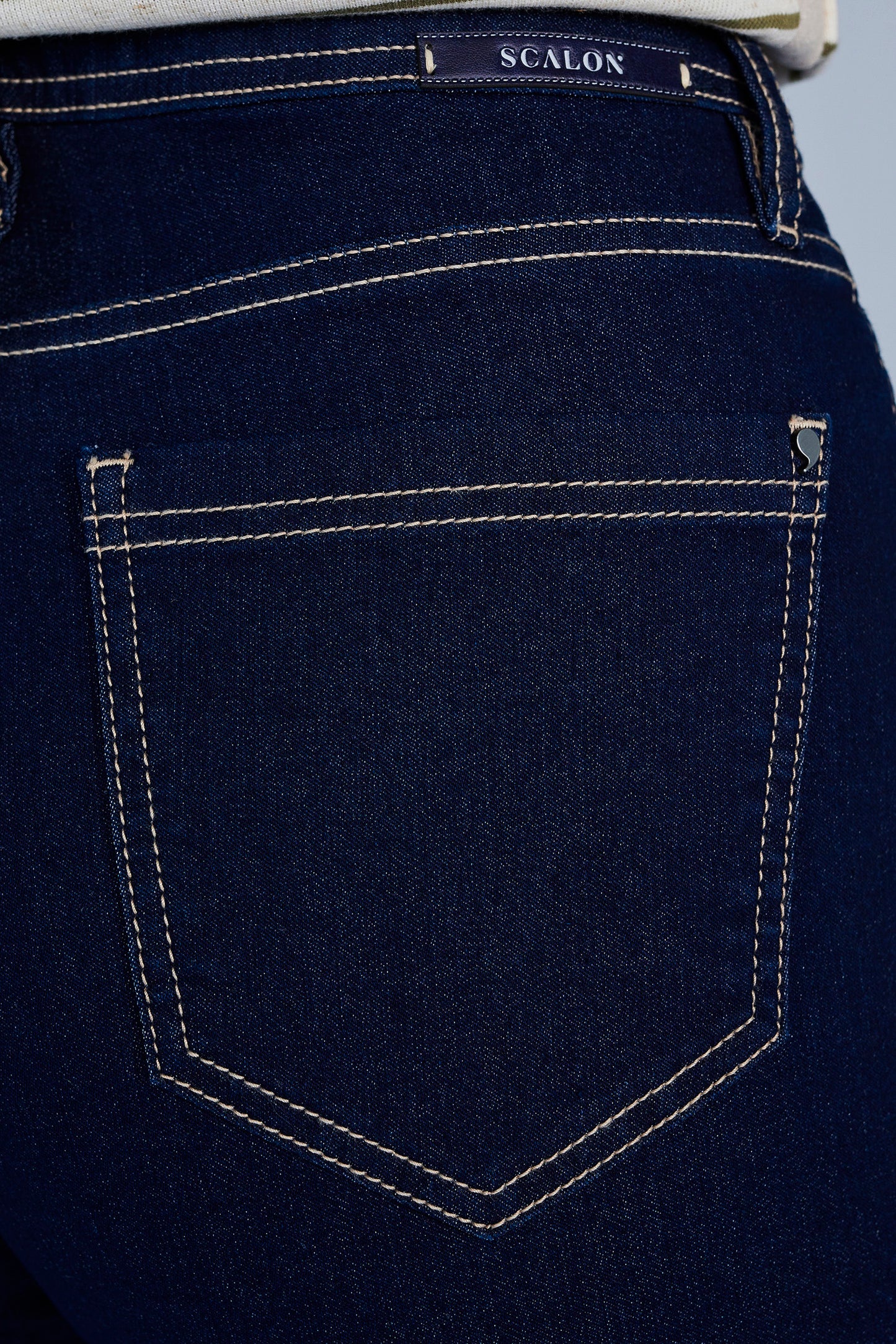 bermuda jeans midi cintura intermediária tradicional