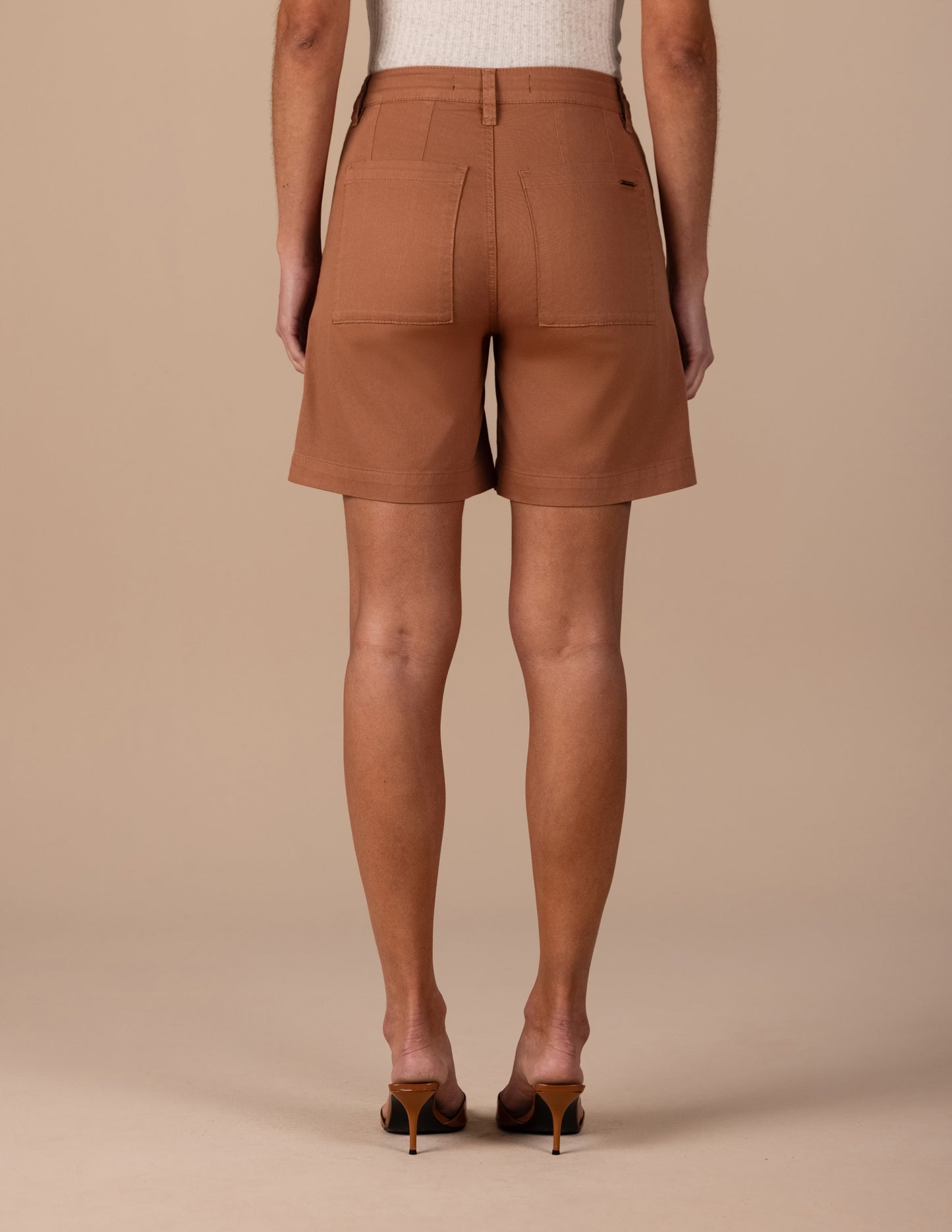 bermuda sarja color midi cintura intermediária alfaiataria