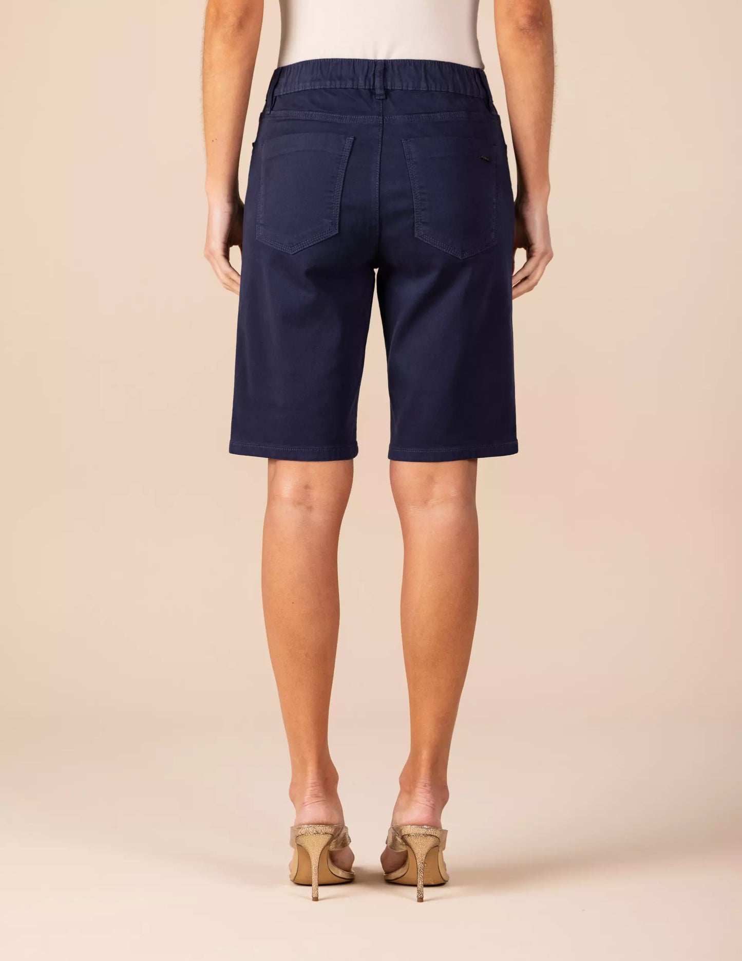 bermuda malha color ciclista cintura intermediária com elástico