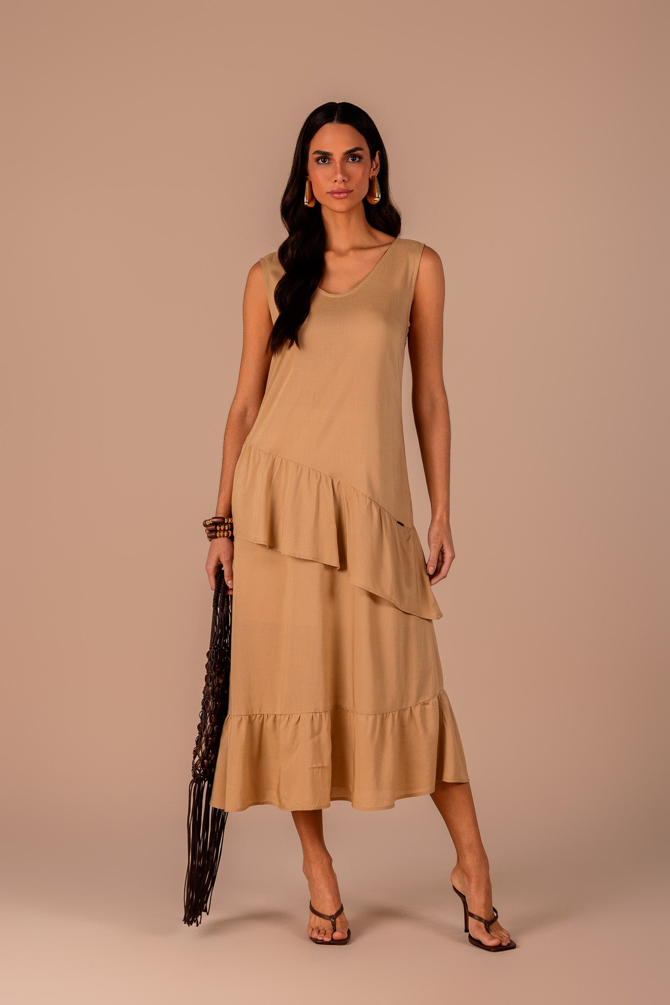 vestido viscose longuete alça larga com babados